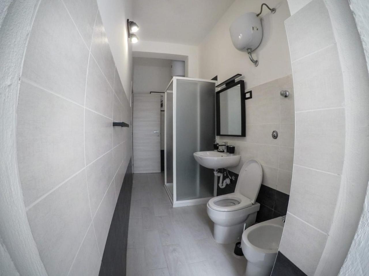 Black&White Guest House อีเกลเซียส ภายนอก รูปภาพ