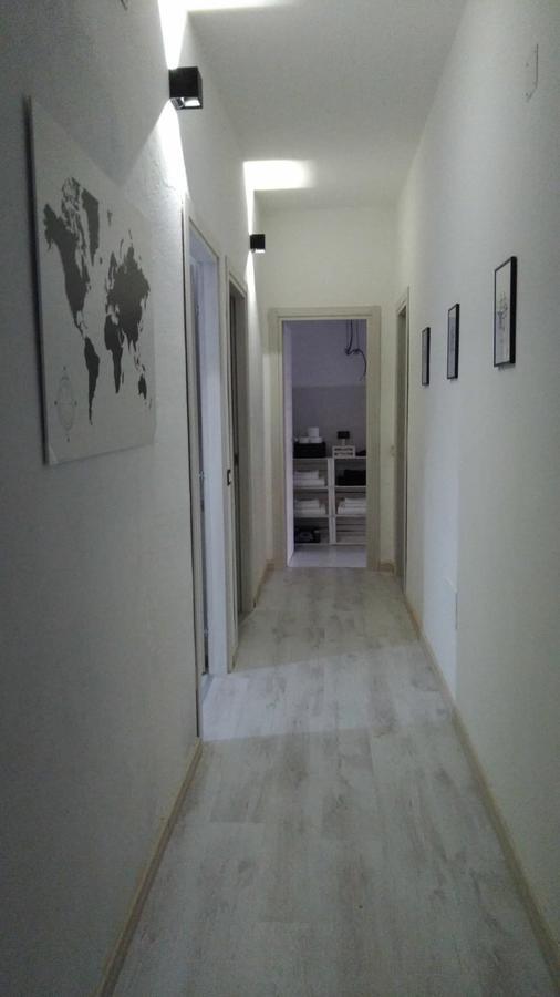 Black&White Guest House อีเกลเซียส ภายนอก รูปภาพ